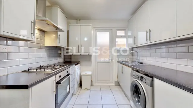 Chaplin Road, Wembley, HA0, photo 3