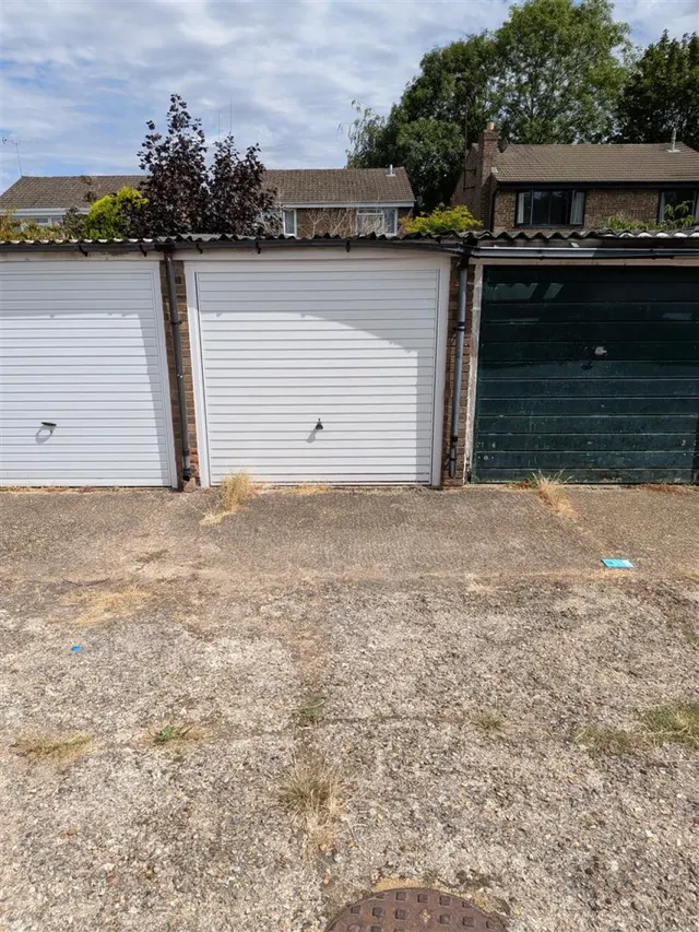 property, Sandridge Close, Woodhall Farm