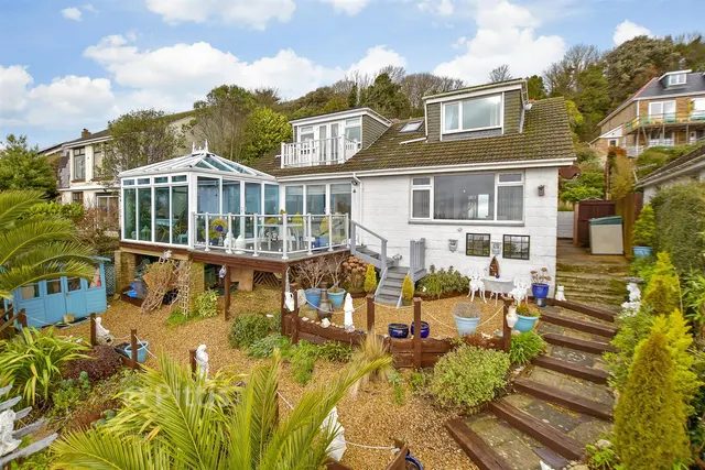 Gills Cliff Road, Ventnor, PO38, photo 1