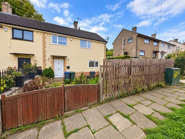 Northwood Crescent, Bradford, BD10, photo 1