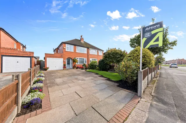 Hood Lane North, Great Sankey, Warrington, Warrington, WA5 1ET, photo 1