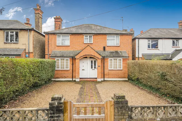 Cambridge Road, Raynes Park, London, SW20, photo 1