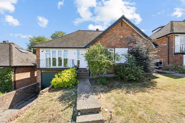 Clements Road, Chorleywood, Rickmansworth, Hertfordshire, WD3 5JS, photo 1
