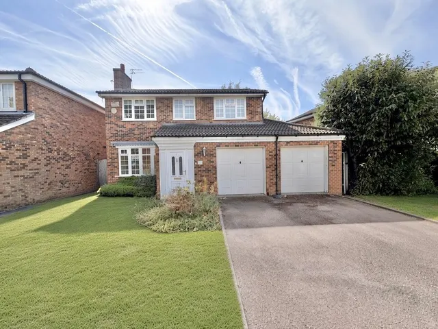 Mainwaring Drive, Wilmslow, SK9, photo 1