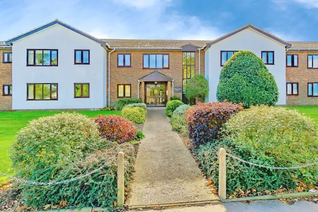 Marlowe Lodge, 326 Wickham Road, Croydon, CR0, photo 1