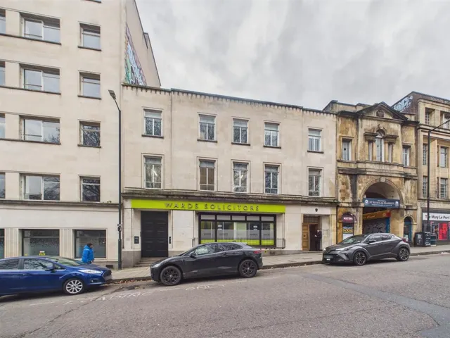 High St, Bristol, BS1 2AW, photo 1
