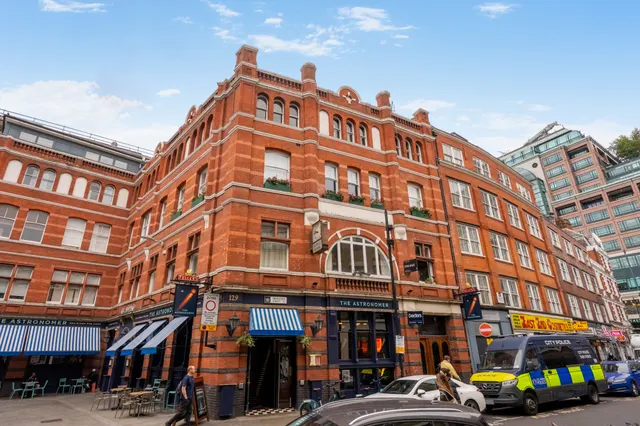 Middlesex Street, London, E1, photo 3