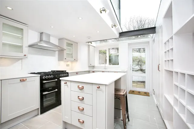 Victoria Cottages, Kew, TW9, photo 3