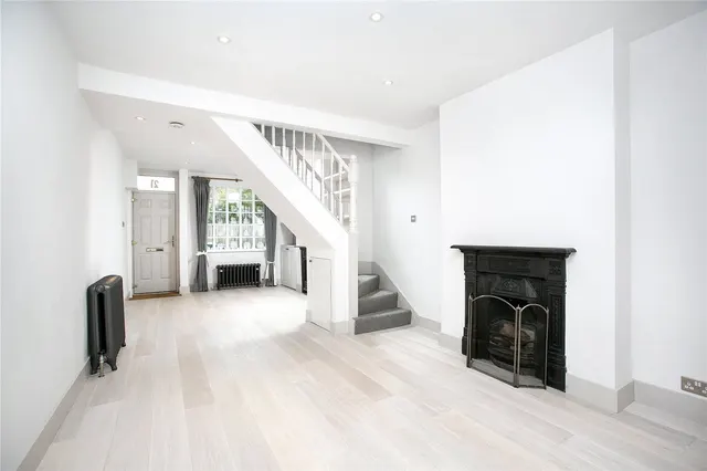 Victoria Cottages, Kew, TW9, photo 2