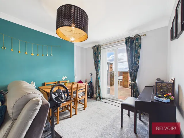 Heol Hyfryd, Gwersyllt, LL11, photo 2