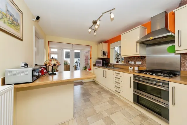 Cefn Maes, St. Clears, SA33, photo 3