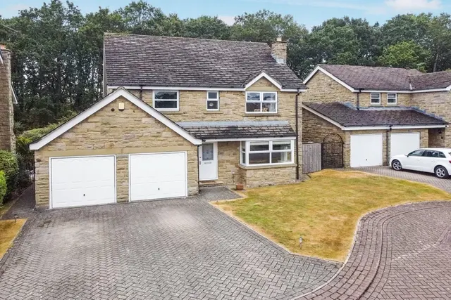 Wigton Green, Alwoodley, Leeds, photo 1
