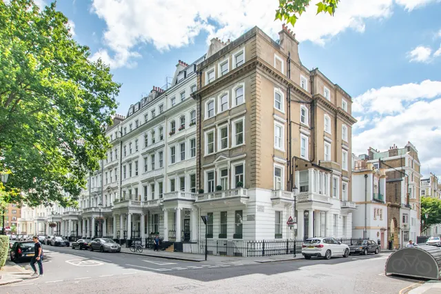 Flat 1, 83 Cornwall Gardens, London, photo 1