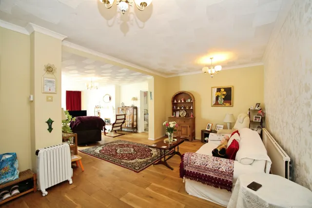 Sully Road, Penarth, CF64, photo 2