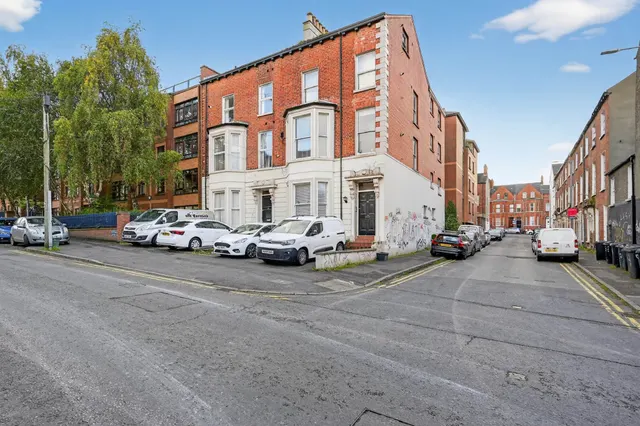 1 bedroom flat, Claremont Street, Belfast, BT9