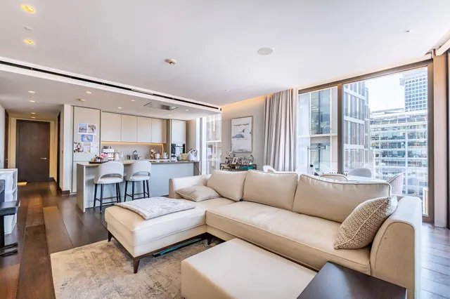 Kings Gate Walk, London, SW1E, photo 1