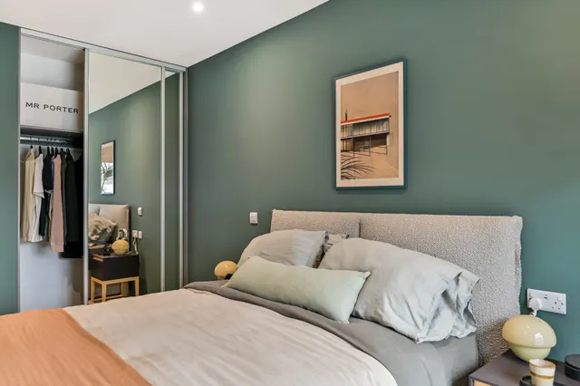 Photo 2 — Flat 157, Marble House, Hayes