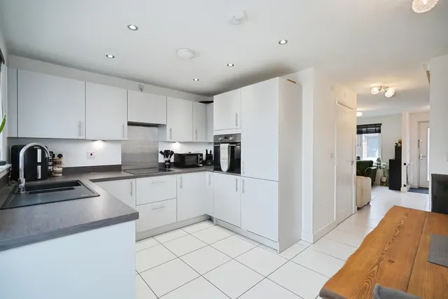 Bombadil Way, Church Gresley, DE11, photo 3