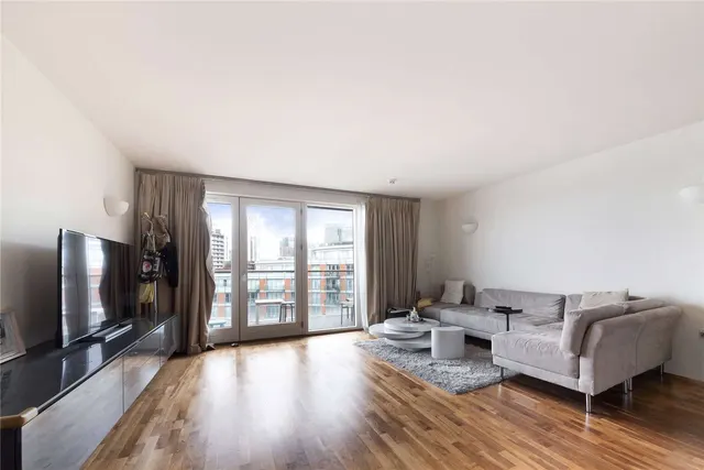 Fairmont Avenue, London, E14 9QJ, photo 1