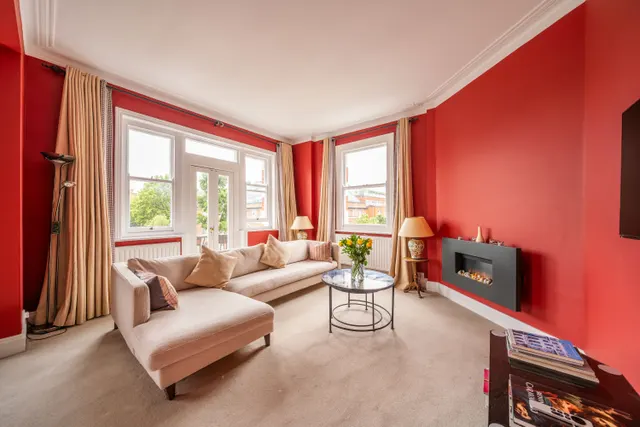 Lurline Gardens, London, SW11, photo 1