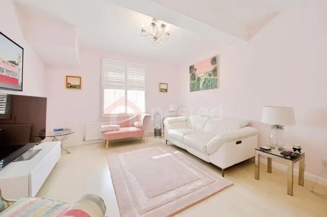 Muswell Road, London, N10, photo 1