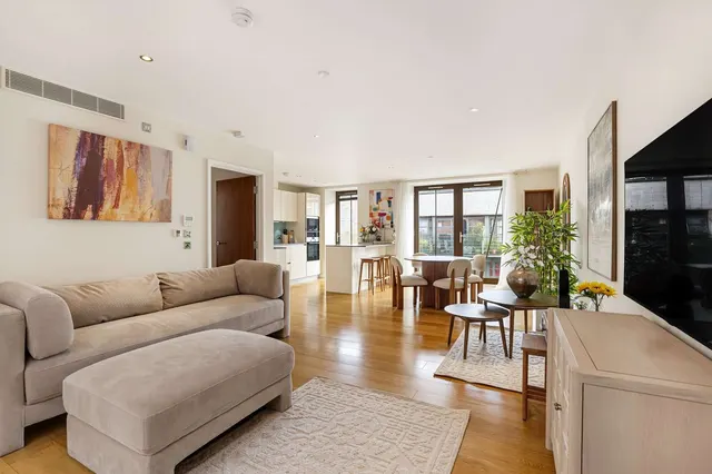 Marsham Street, London, SW1P, photo 1
