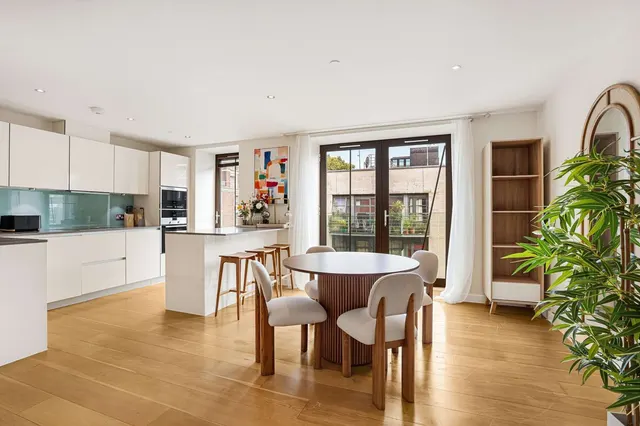 Marsham Street, London, SW1P, photo 3