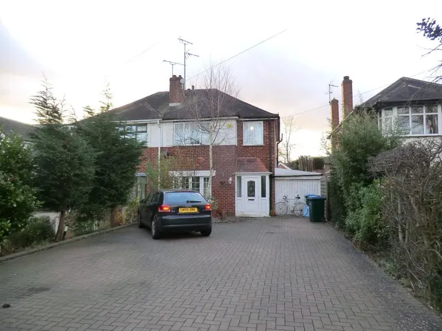 Canley Road, Coventry, photo 1
