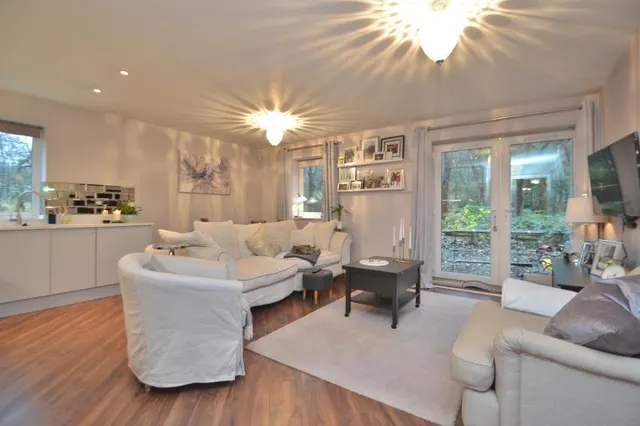 Thwaite Court, Cornmill View, LS18, photo 2