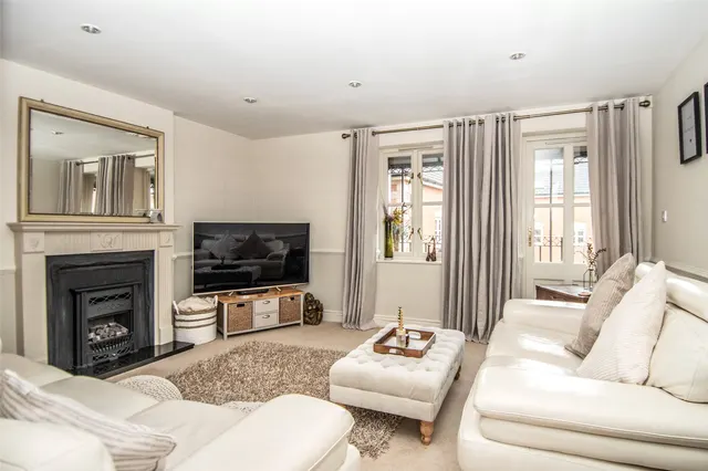 Photo 2 — Chancery Mews, Bromsgrove, Worcestershire, B60 2DH