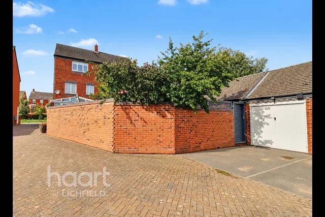 Agincourt Road, Lichfield, WS14, photo 2