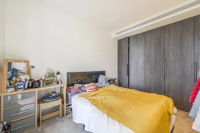 Photo 3 — Flat 1406, Bagshaw Building, London