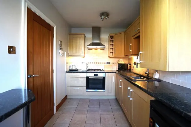 Berwick Drive, Burnley, BB12, photo 3