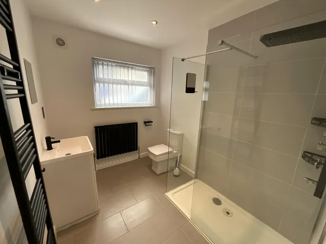 Northfield Avenue, Ilkeston, DE7, photo 3