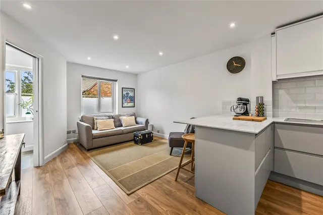 Photo 2 — Langridge Mews, Hampton, TW12 3NZ
