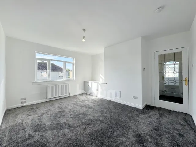 Lynn Avenue, Dalry, KA24, photo 2