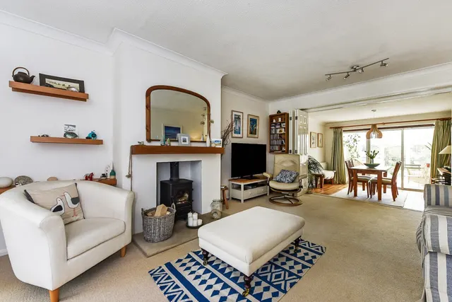 Photo 3 — Rozelle Close, Littleton