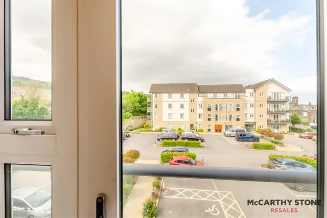 Railway Road, Ilkley, LS29, photo 2