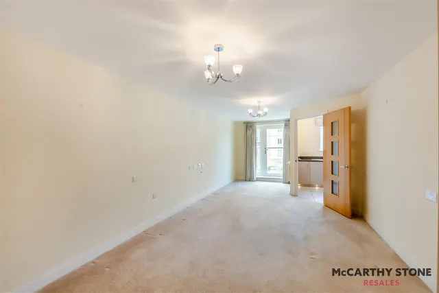 Railway Road, Ilkley, LS29, photo 3
