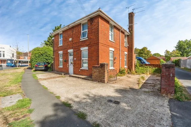 Southampton Road, Romsey, photo 1