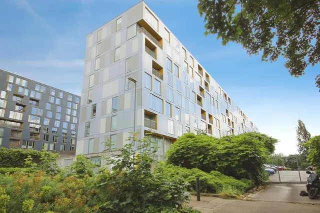 Saxton Lane, LEEDS, photo 1