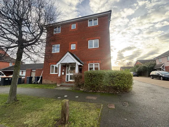 Goodman Road, MK42, photo 1