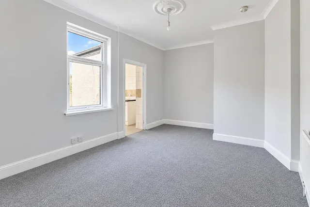 Malpas Road, Newport, NP20, photo 2