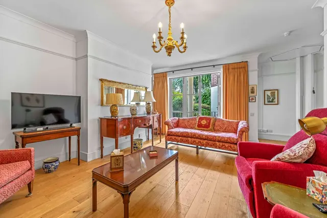 Photo 2 — Retreat Road, Richmond, TW9 1NN