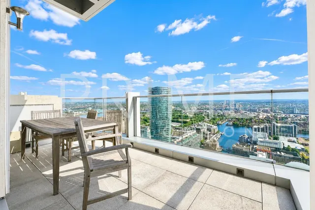 Pan Peninsula Square, Canary Wharf, E14, photo 2