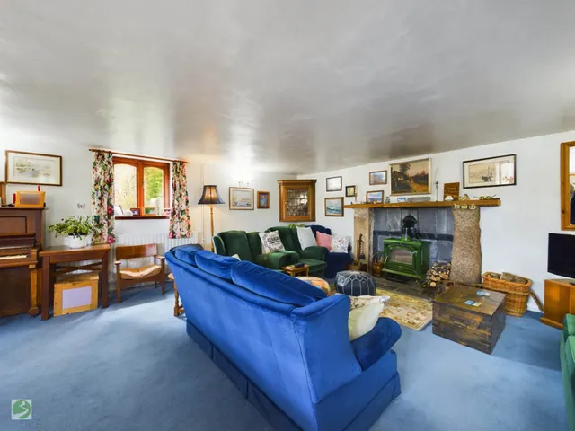 Photo 2 — Trenant Barton, Duloe, PL14 4PR