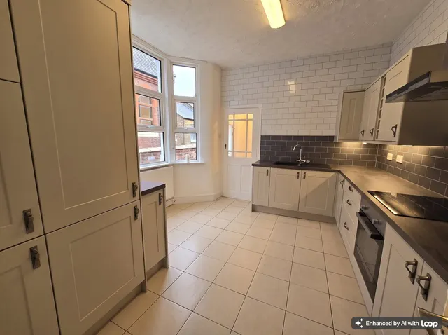 Photo 3 — Admaston Road, London, SE18 2TP