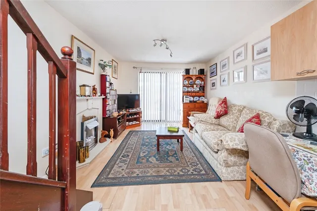 Photo 2 — Spruce Drive, Bicester, Oxfordshire, OX26