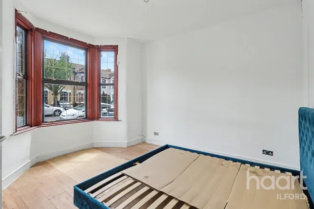 Westwood Road, Ilford, IG3, photo 2