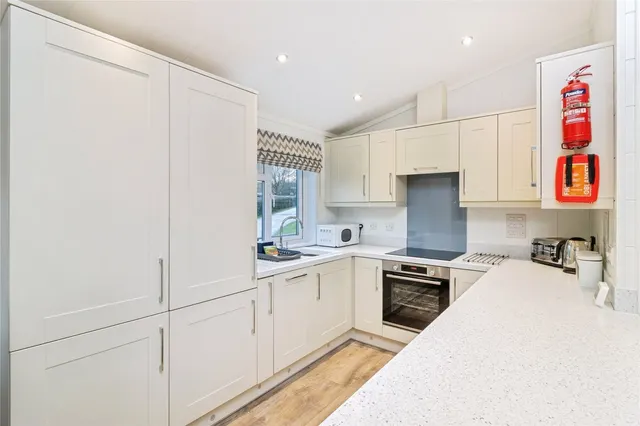 Totnes Road, Paignton, TQ4, photo 2